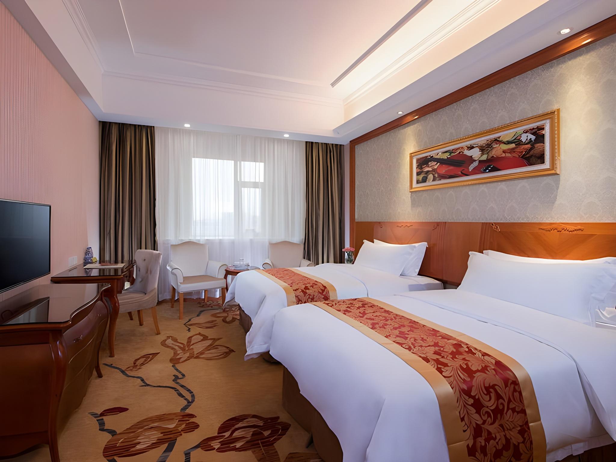 Vienna Hotel (Shantou Chaoyang High-Speed Railway Station) 21/51