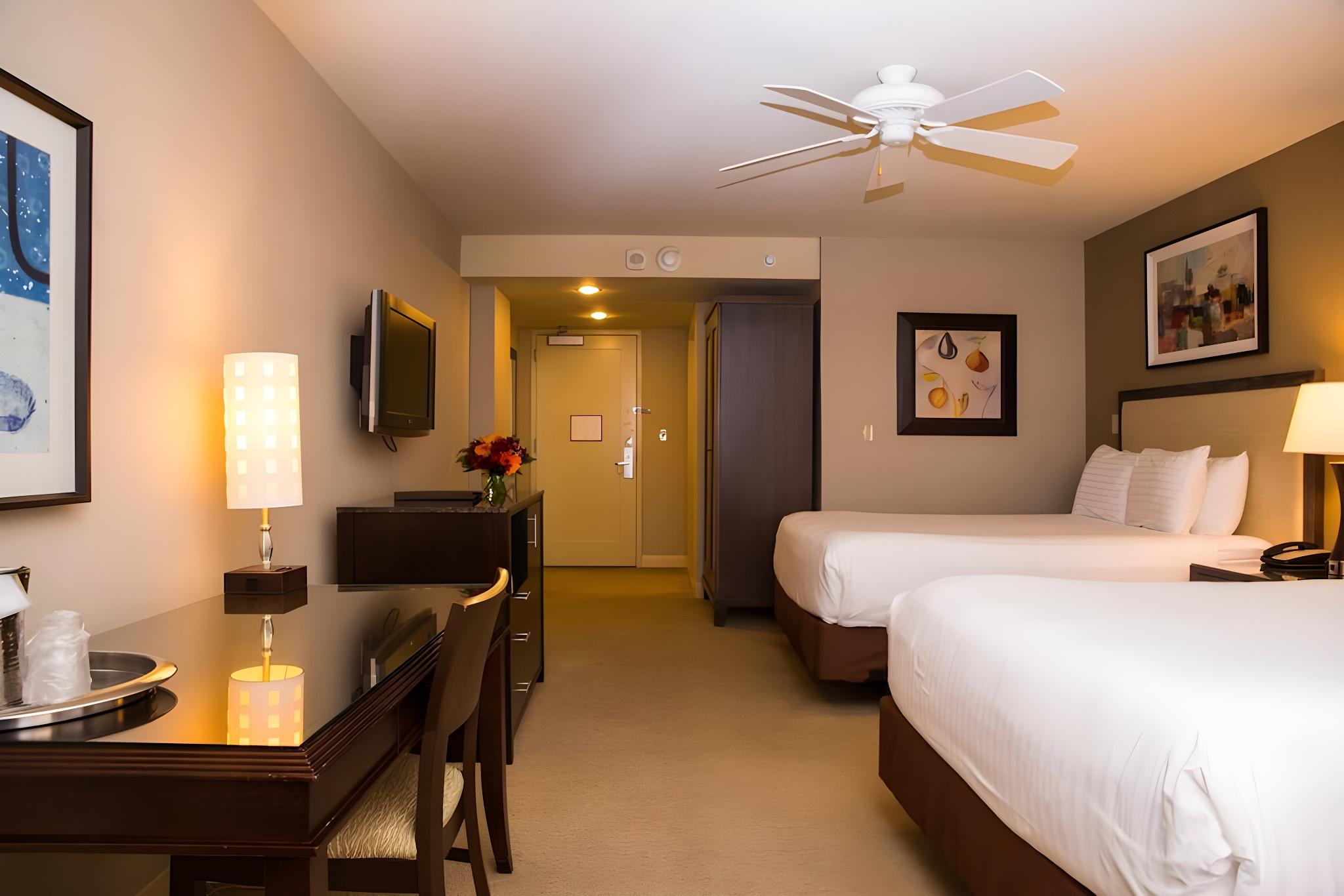 Deluxe, 2 Queen Beds