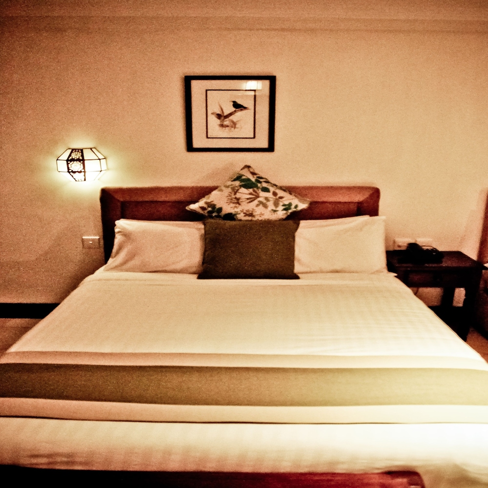 The Heron By Sarovar Portico India, Nairobi 20/77