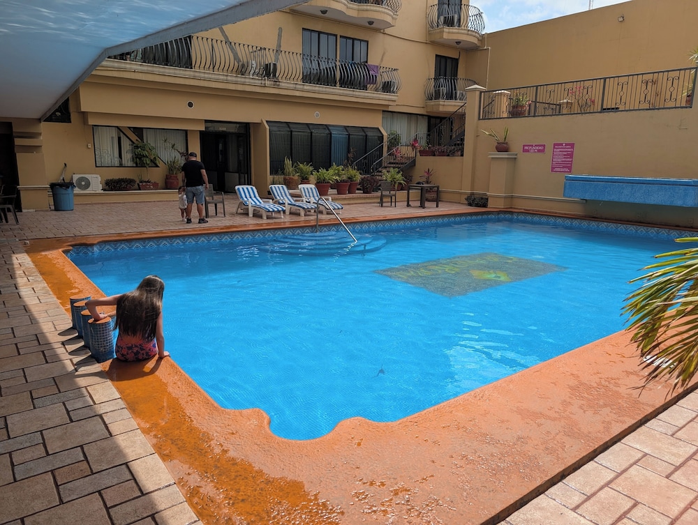 Grand Royal Tampico 54/58