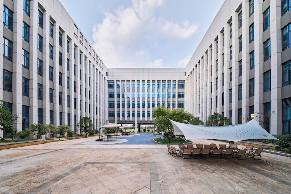 Wuhan Tianhe Airport Fliport Garden Hotel 27/31
