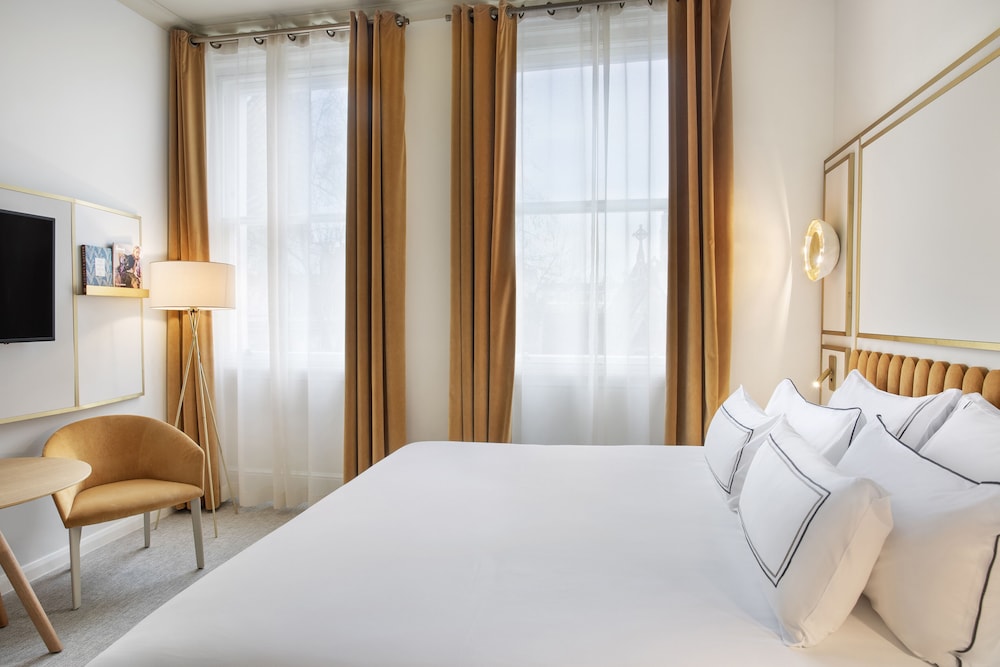 Melia London Kensington Member of Melia Collection 39/93
