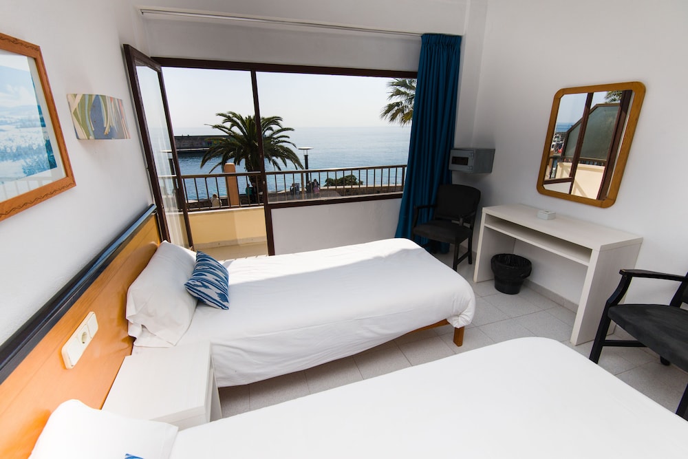 Hostal Port Corona 20/43