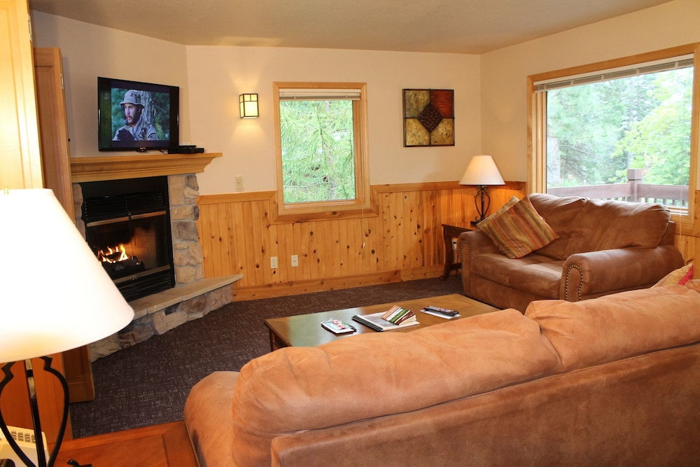 Mount Shasta Resort 34/63