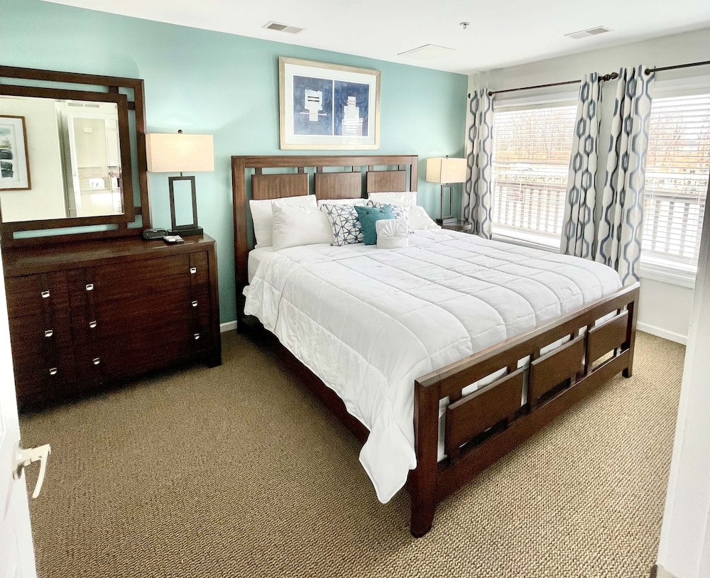 Master, Suite, 2 King Beds, Sofa