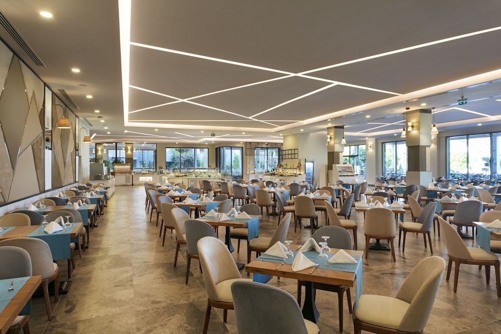 Movenpick Resort Antalya Tekirova 45/63