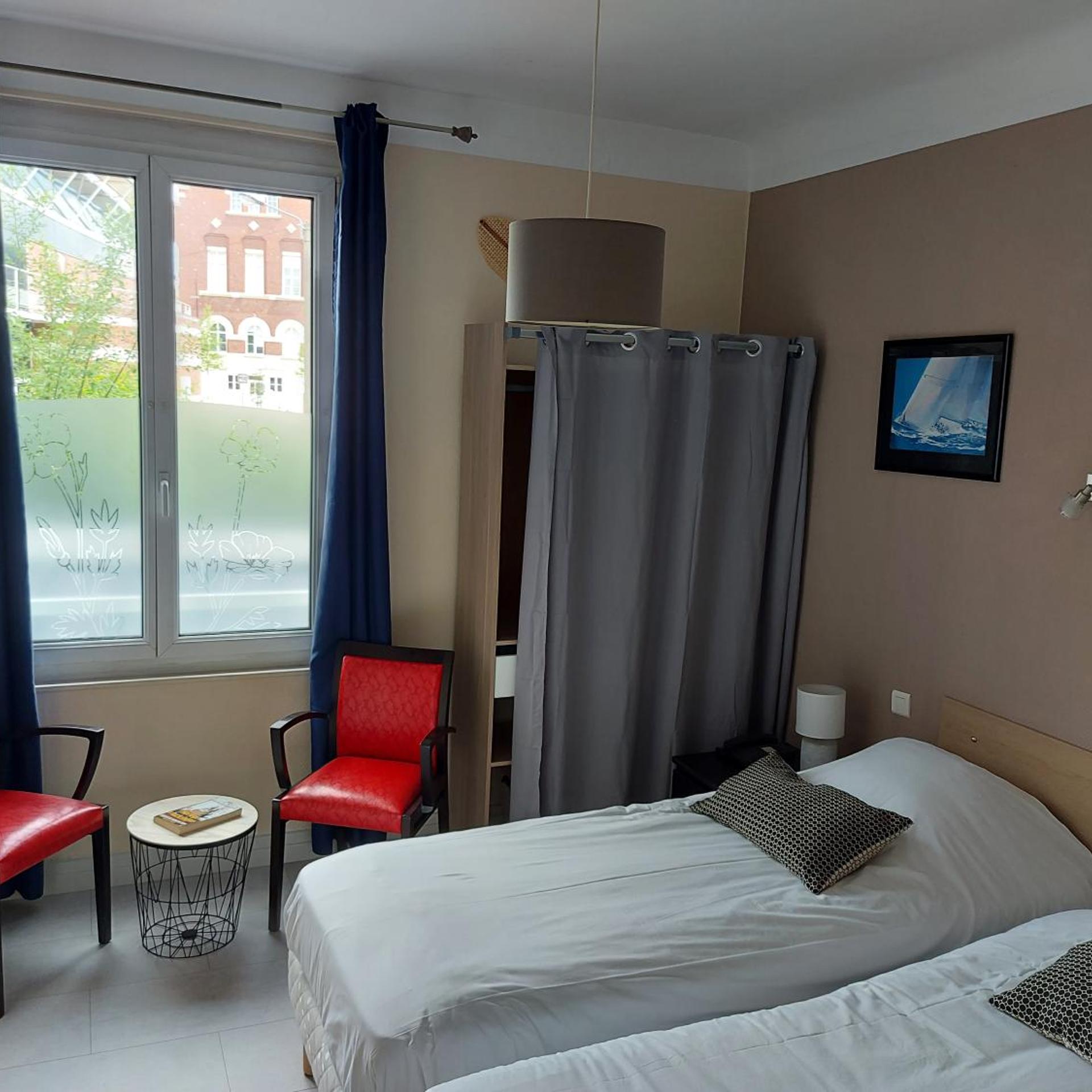 غرفة بسرير مزدوج، Hotel De La Paix 4/10