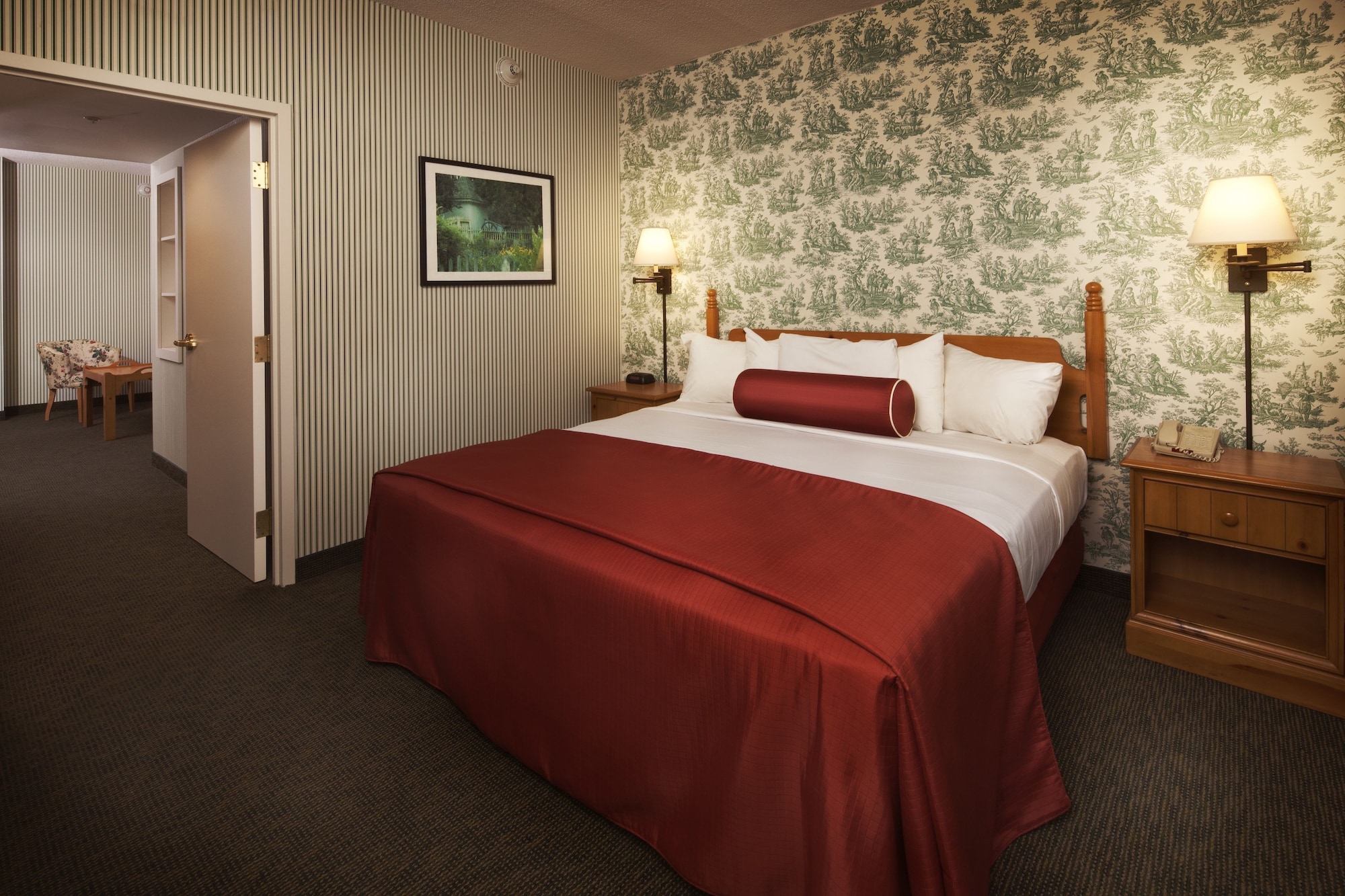 SIGNATURE, SUITE, KING BED, SOFA
