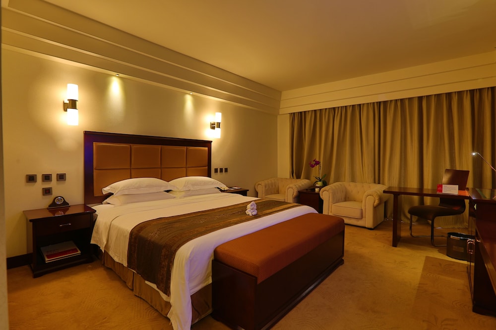 Ramada by Wyndham Chengdu North 2/24