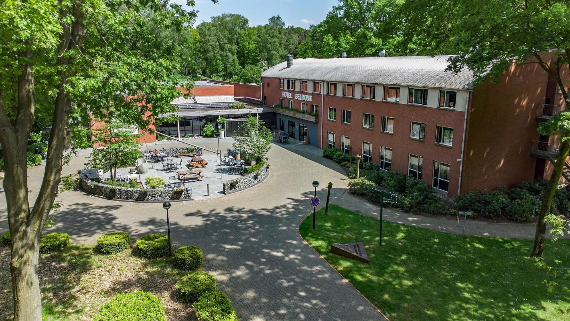 50 | 50 Hotel and Conference Center Belmont 2/49
