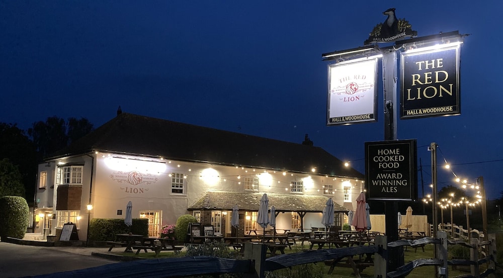 The Red Lion 2/56