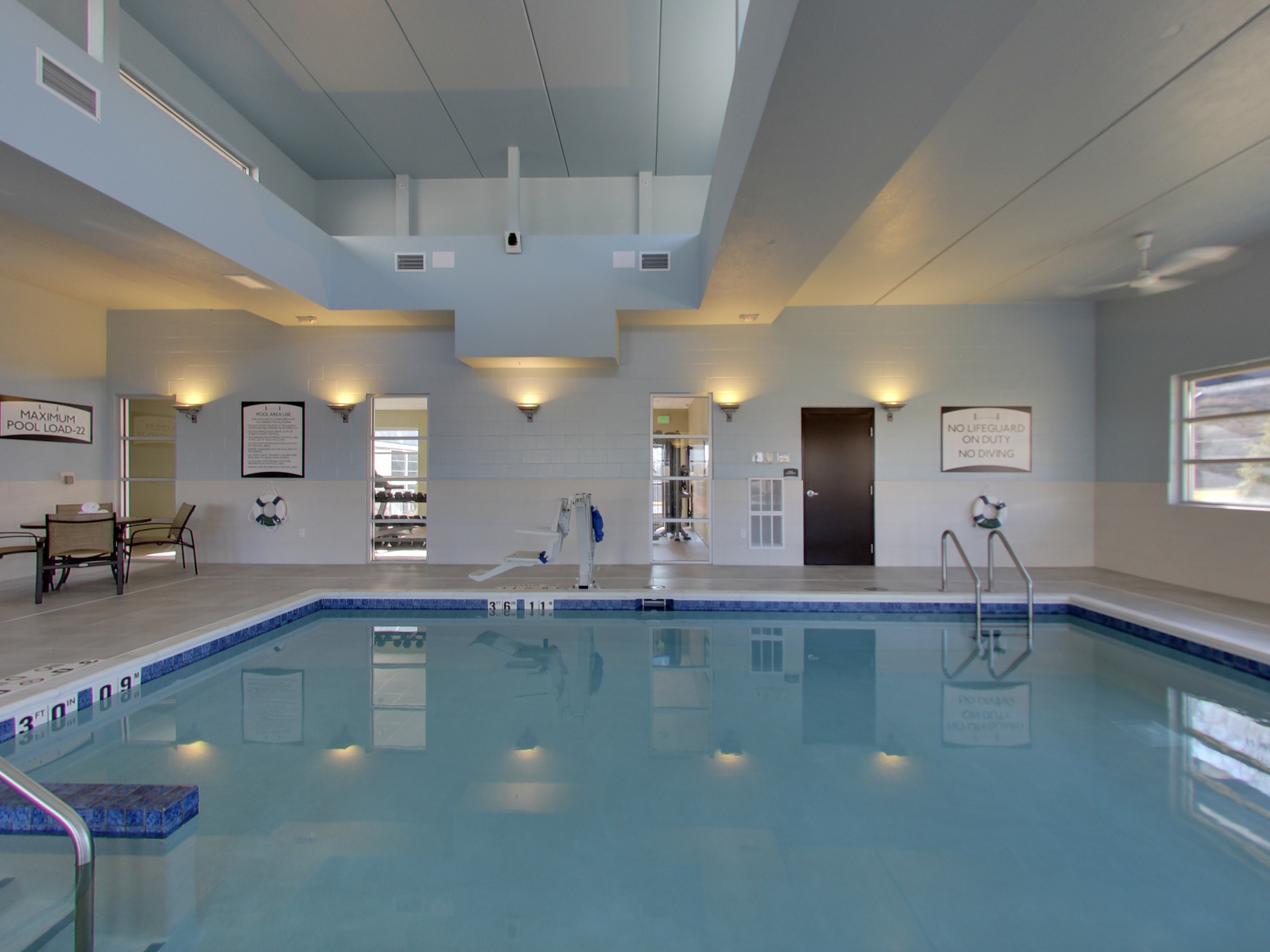 STAYBRIDGE SUITES MADISON FITCHBURG 22/71