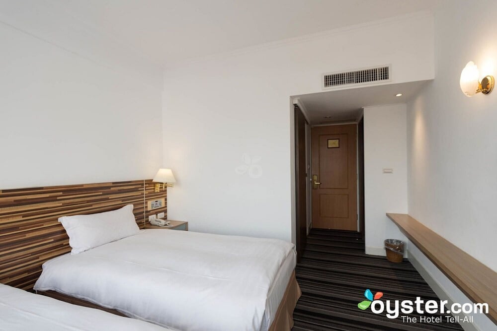 STANDARD, TWIN BEDS