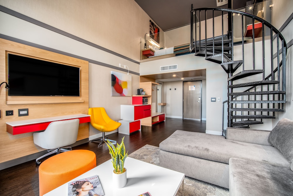 lounge