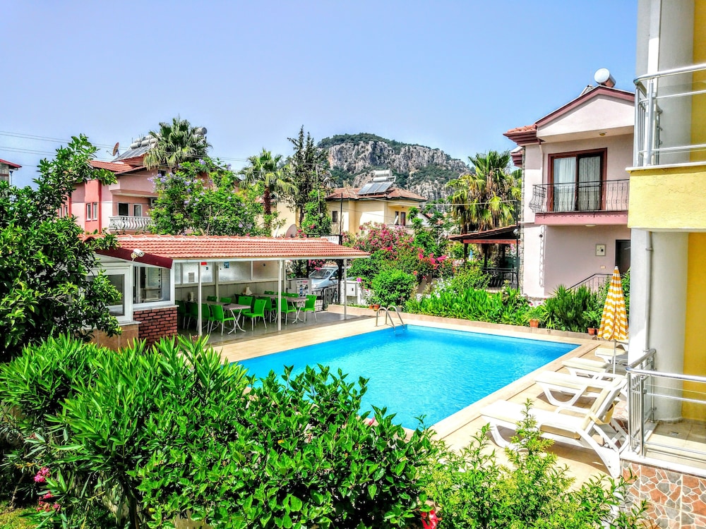 Karaca Apart 40/50