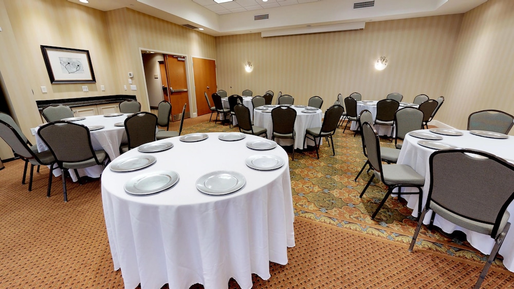 Hilton Garden Inn Solomons 38/55