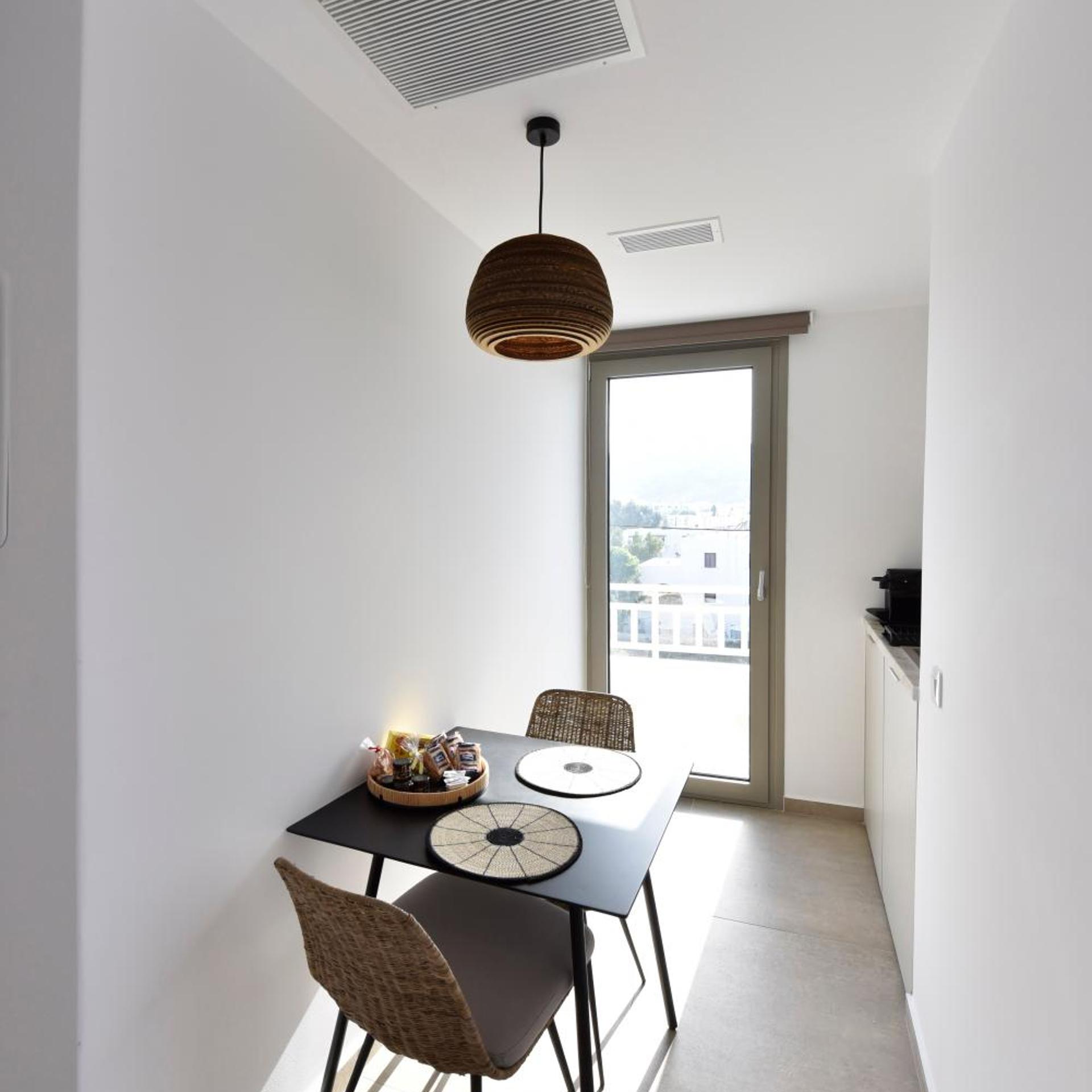 Anais Milos Suites 50/60
