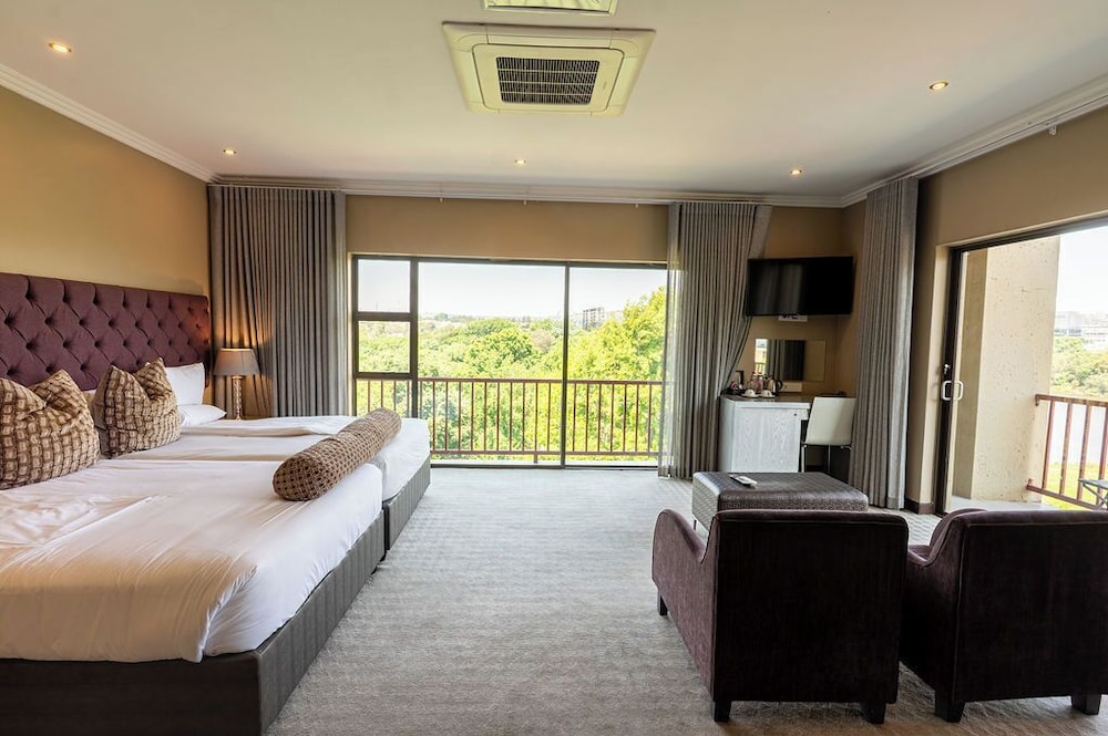 غرفة ديلوكس بسريرين كينج بإطلالة على البحيرة، St Andrews Signature Hotel Spa 2/10