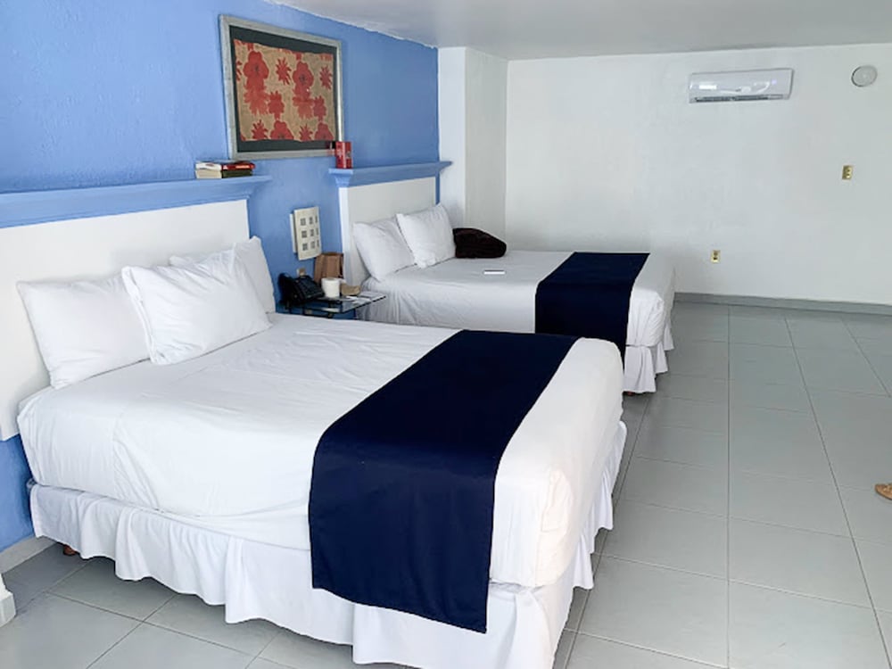Hotel Villa Bejar Tequesquitengo 11/72