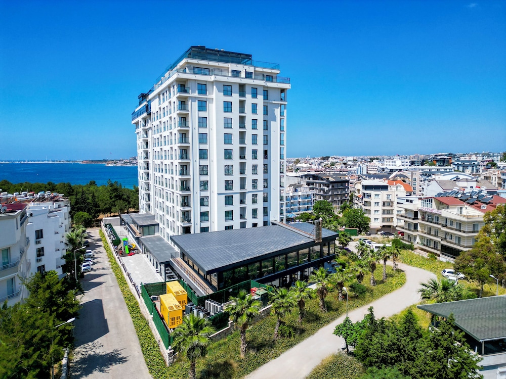 City Point Beach and Spa Hotel 4/50
