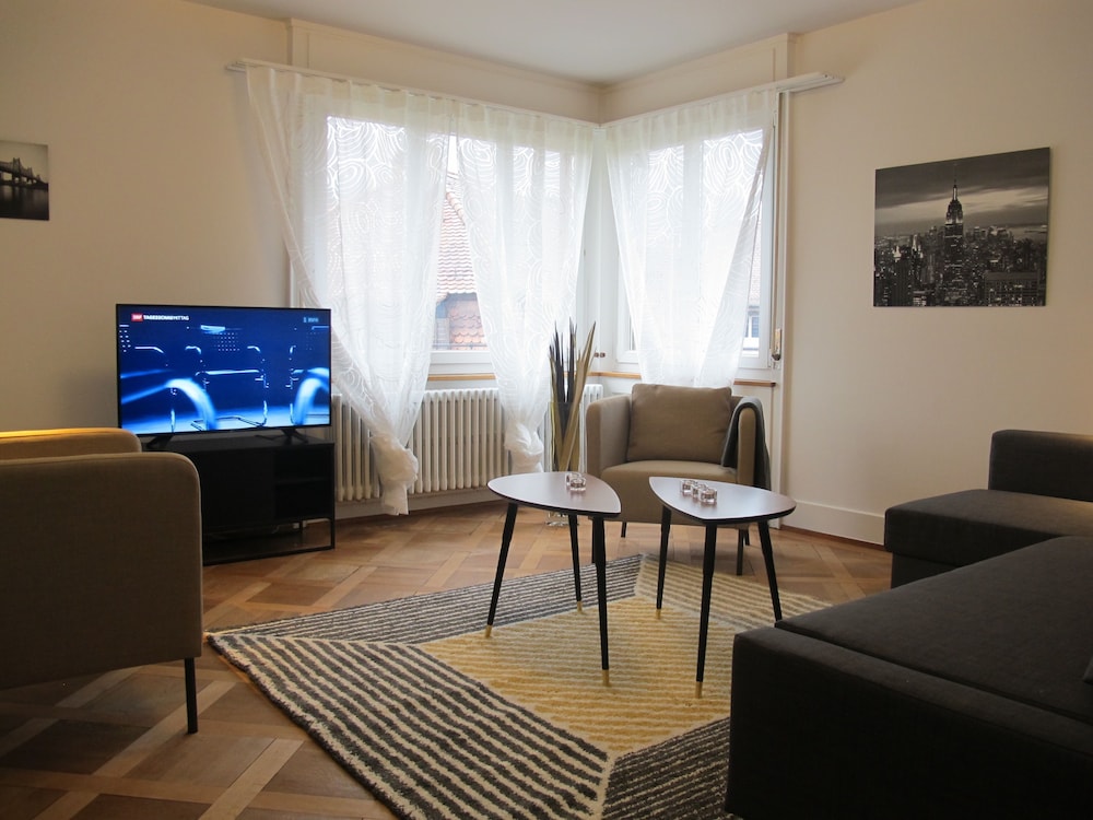 Newly Furnished Apartments In Zurich 30/50