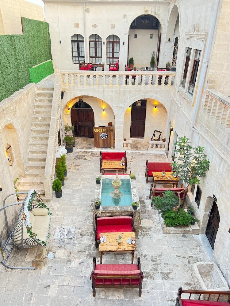 Karagul Otel 3/50