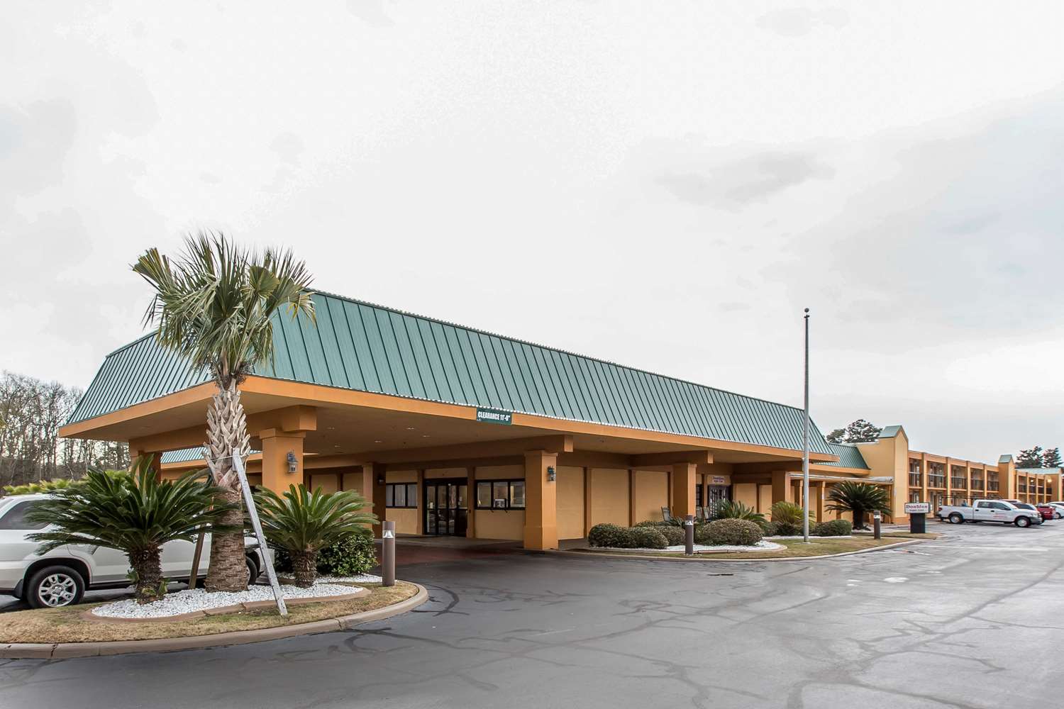 Quality Inn Savannah Midtown photo4