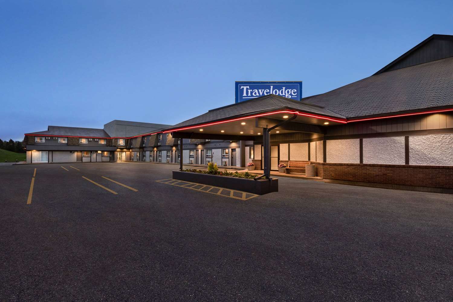 Travelodge By Wyndham Brandon 1/25