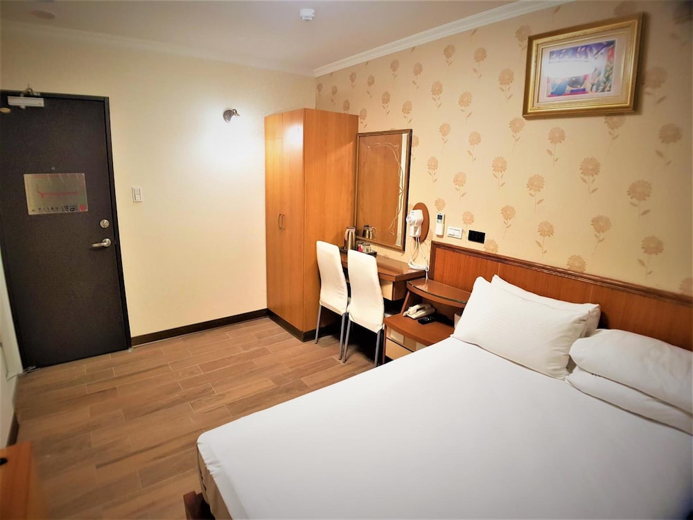 New May Flower Hotel 14/32