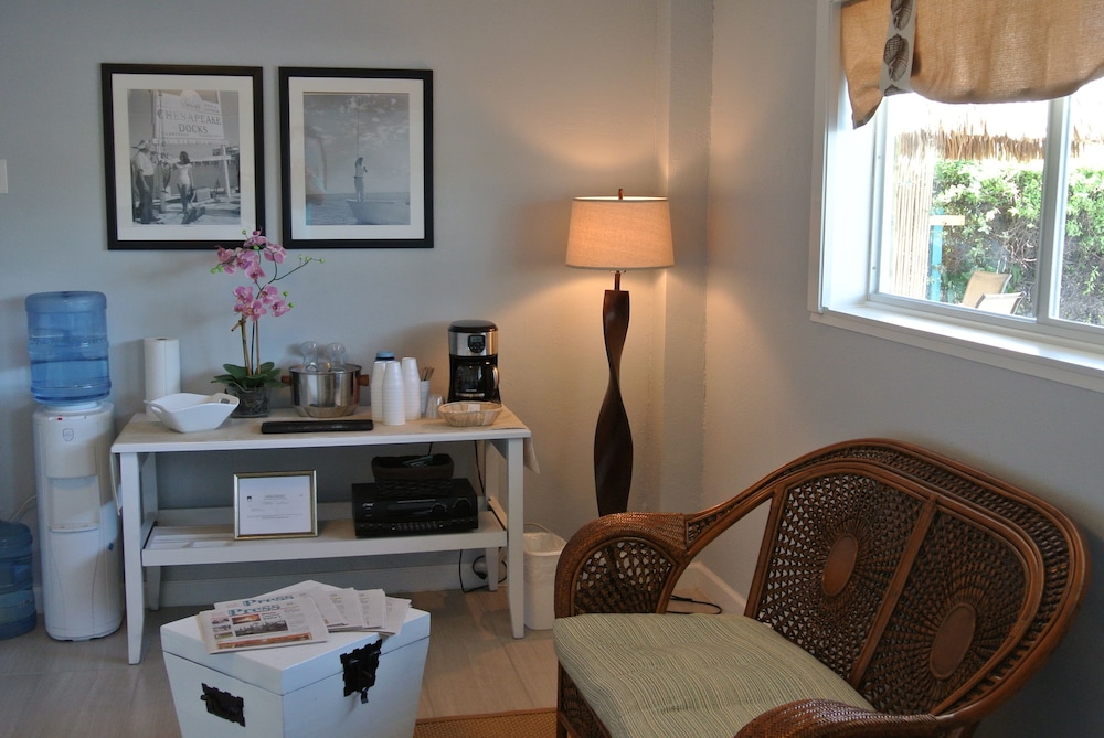 Creekside Inn Islamorada 42/45