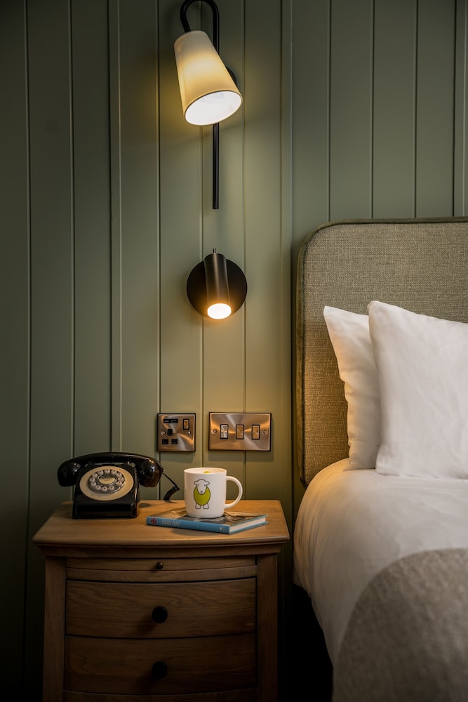 North Lakes Hotel And Spa 36/77