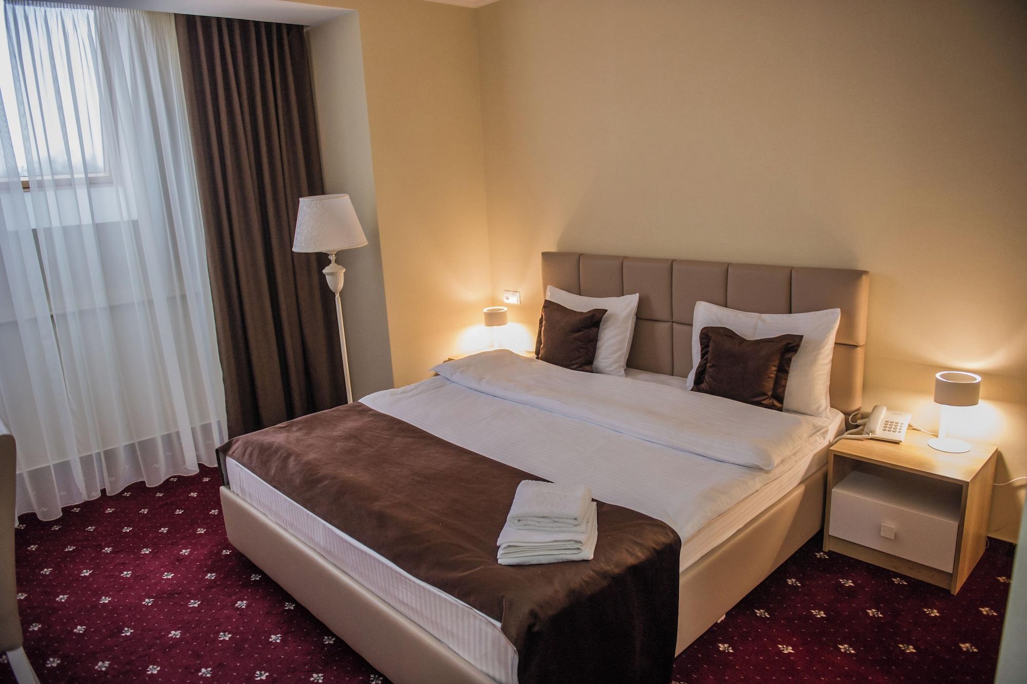 Room, King Bed