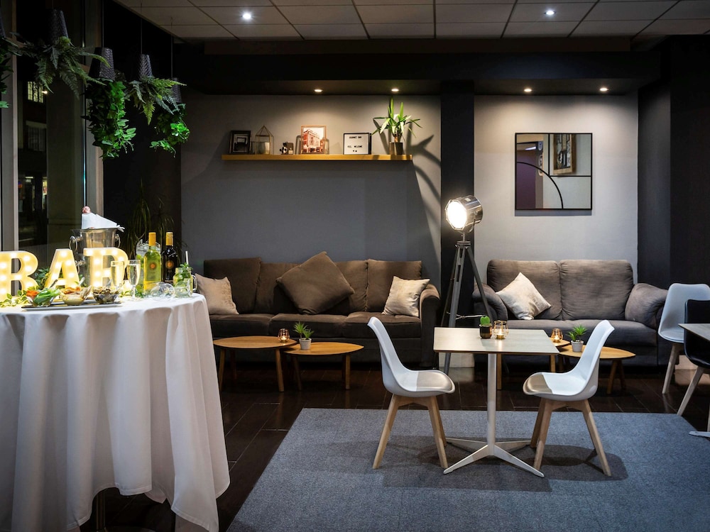 NOVOTEL READING CENTRE 58/80