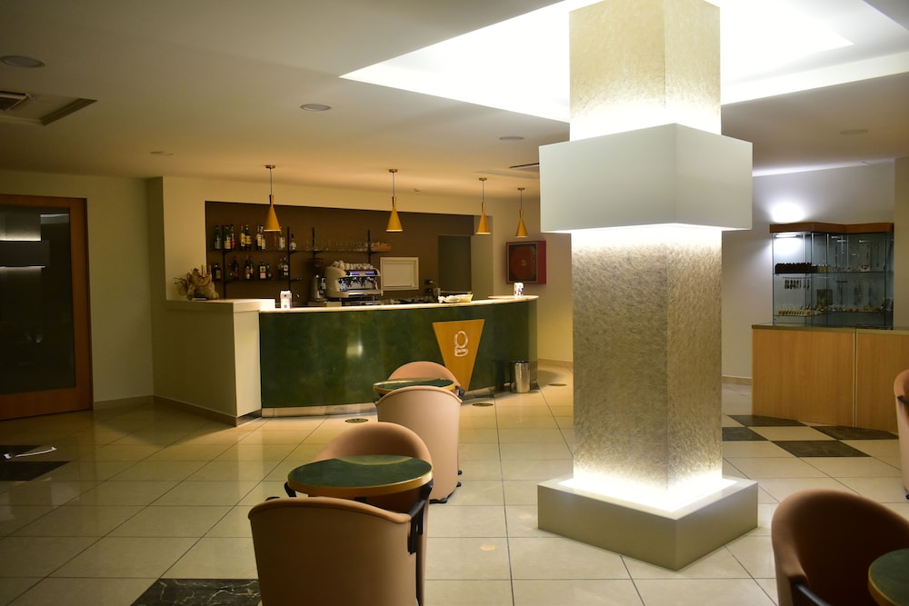 Hotel Garden 12/64