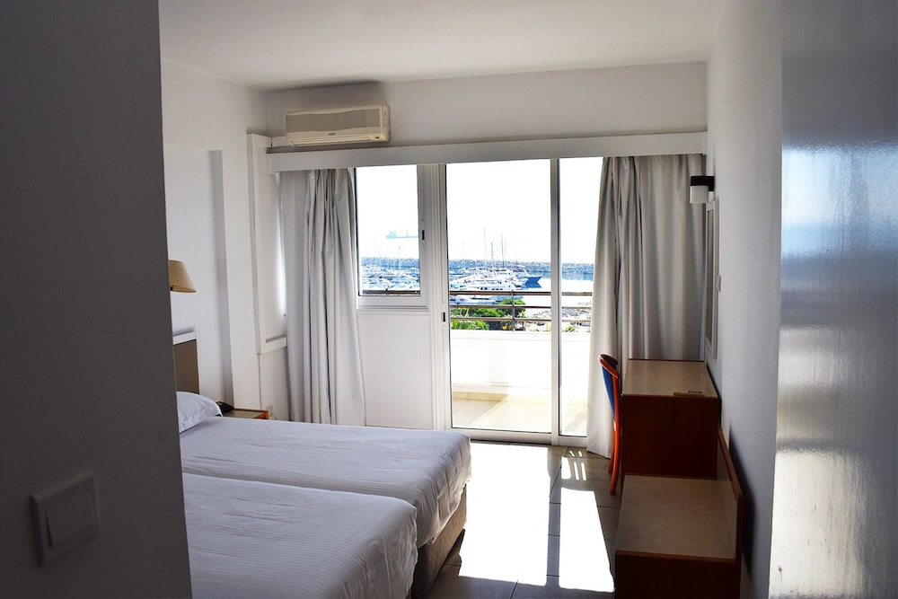 1 BEDROOM, APARTMENT, SEA VIEW