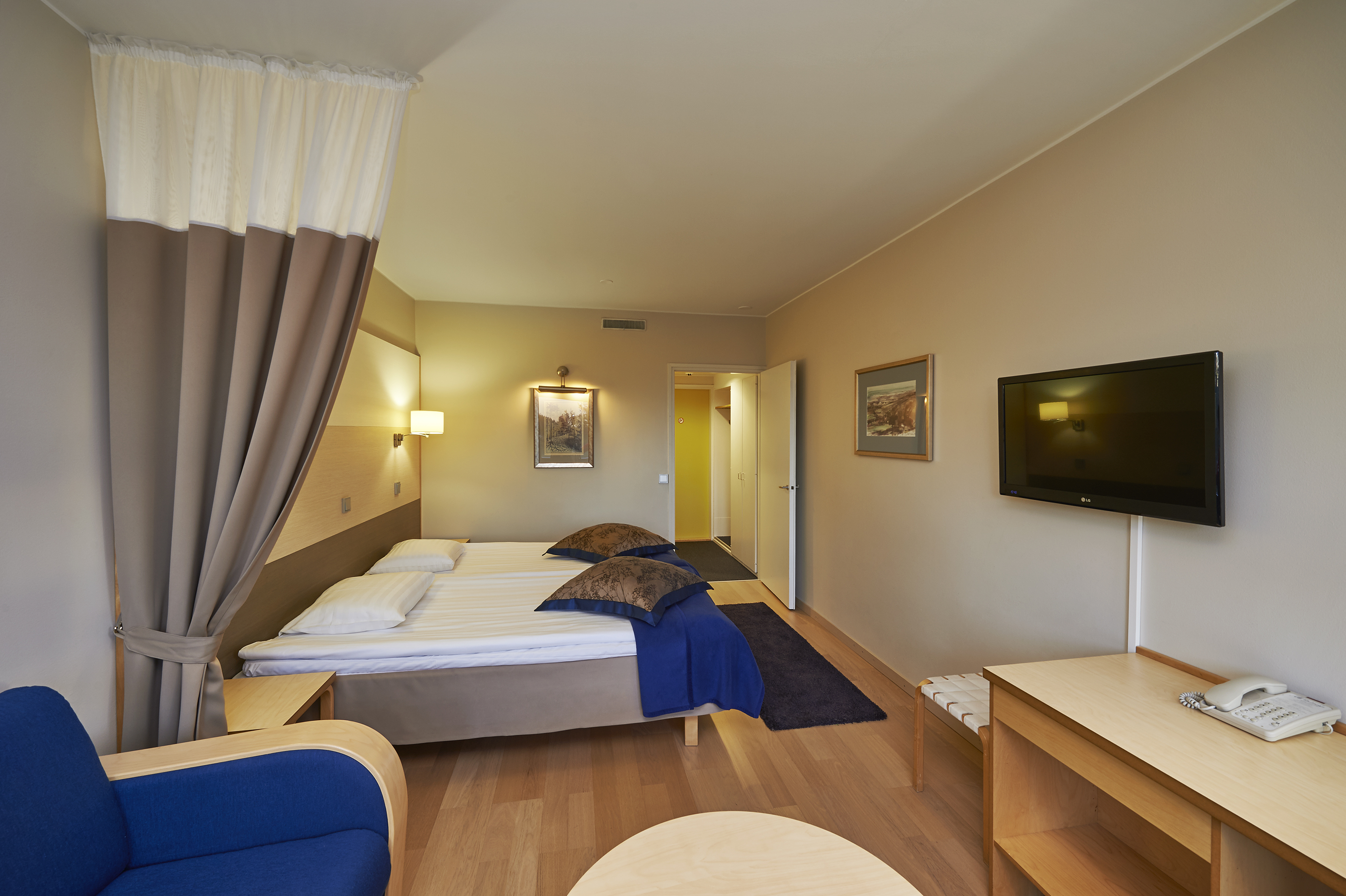 rooms