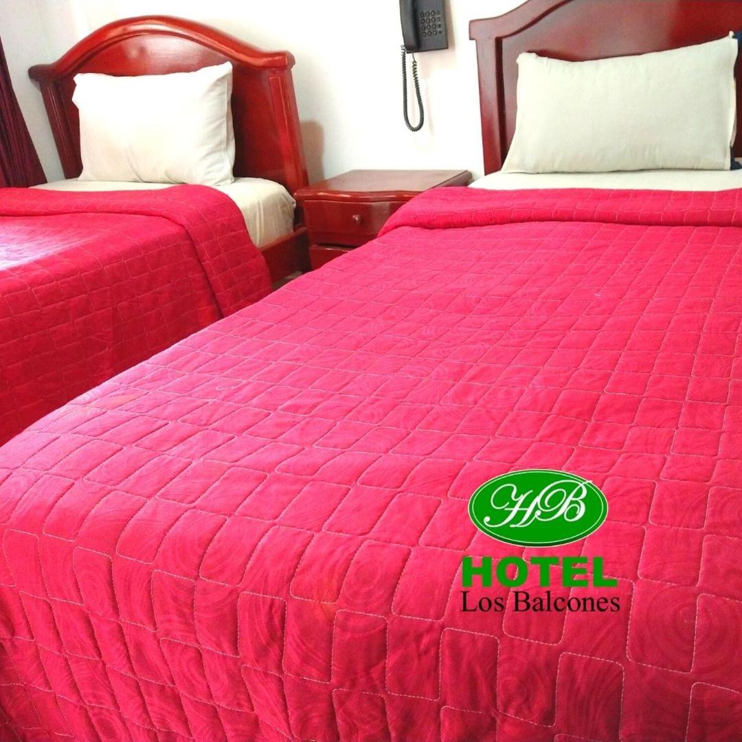 Los Balcones Hotel 24/38