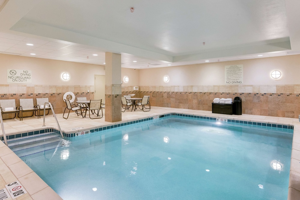 Hilton Garden Inn Milwaukee Airport 28/60