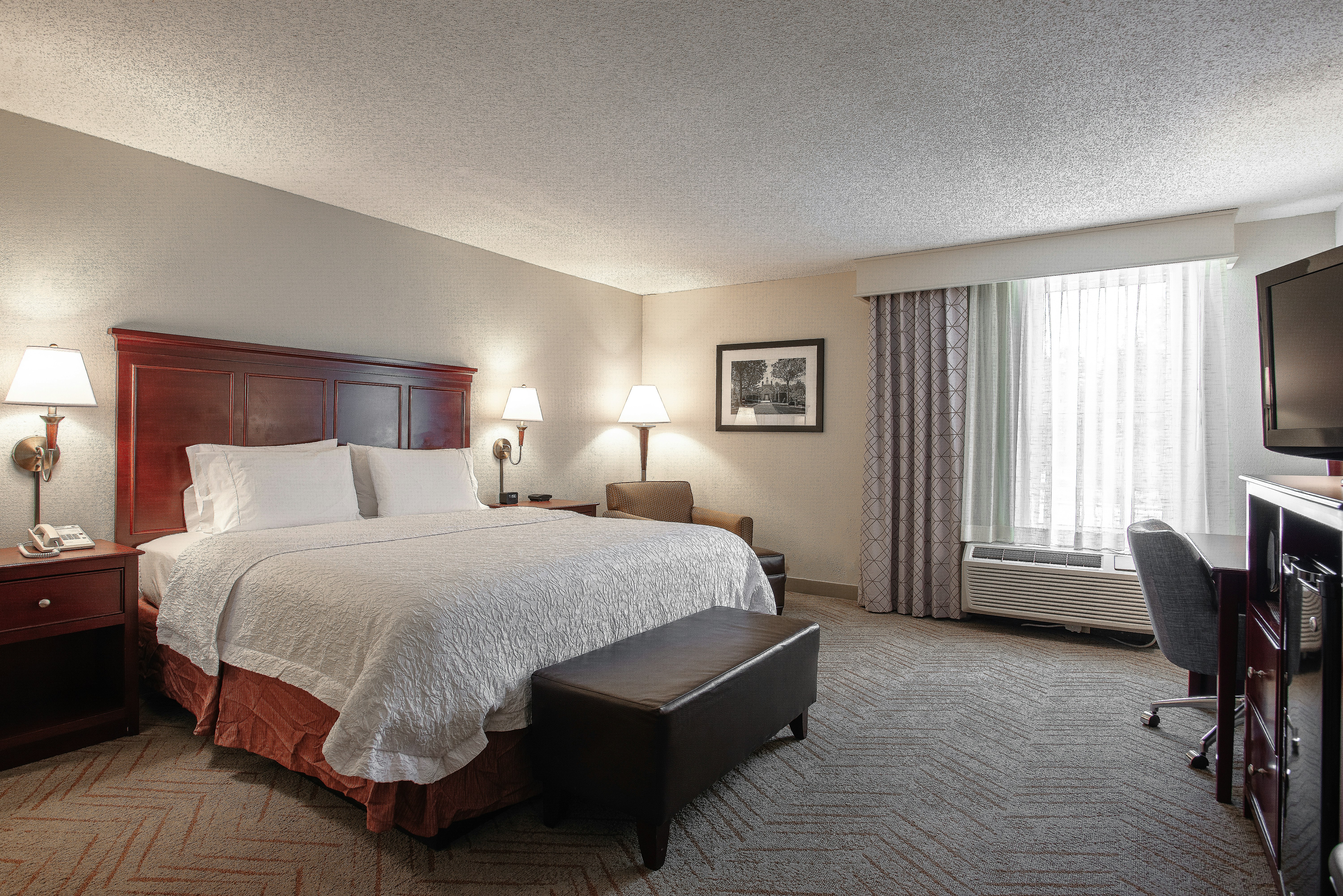 ROOM, KING BED