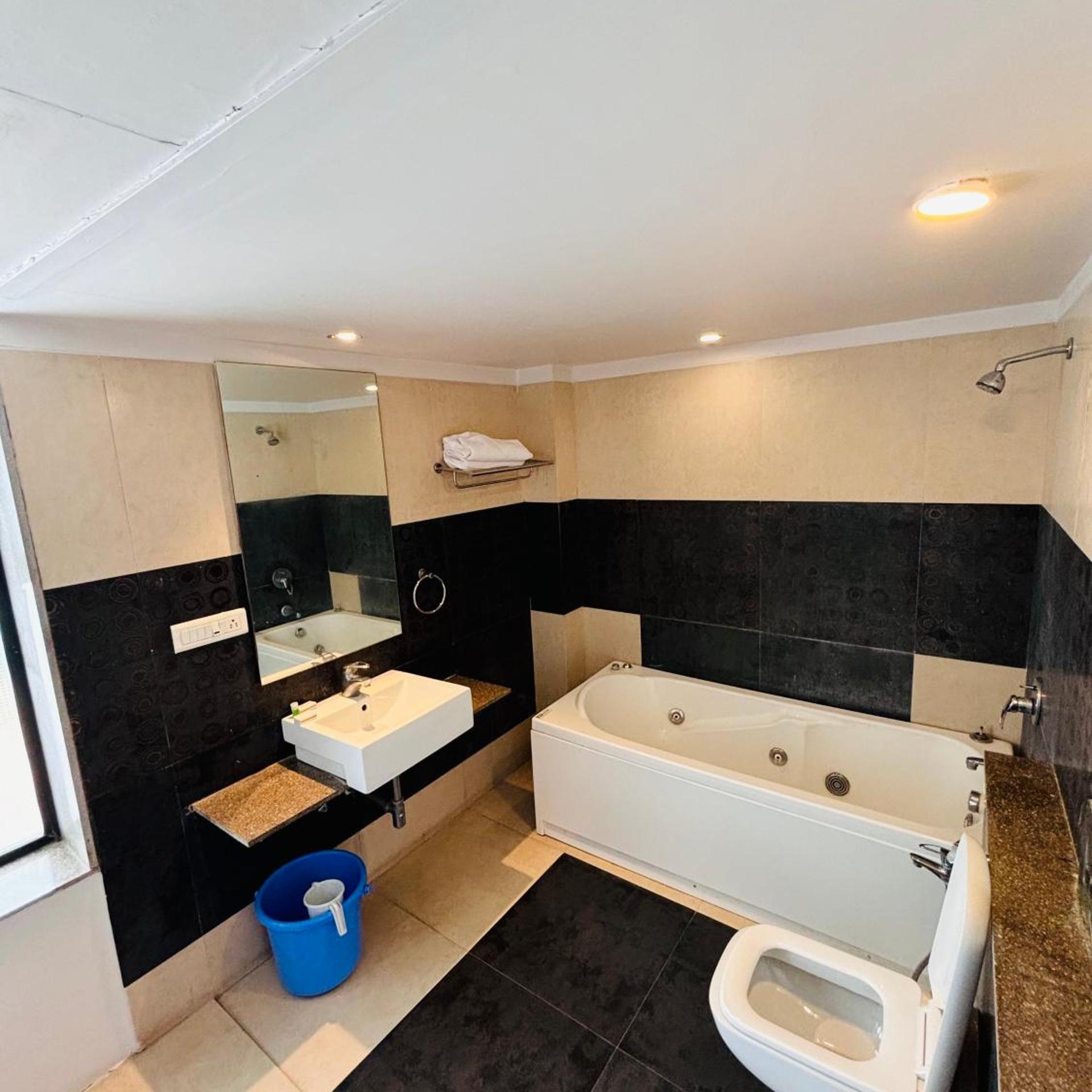 HOTEL KANAN 6/40