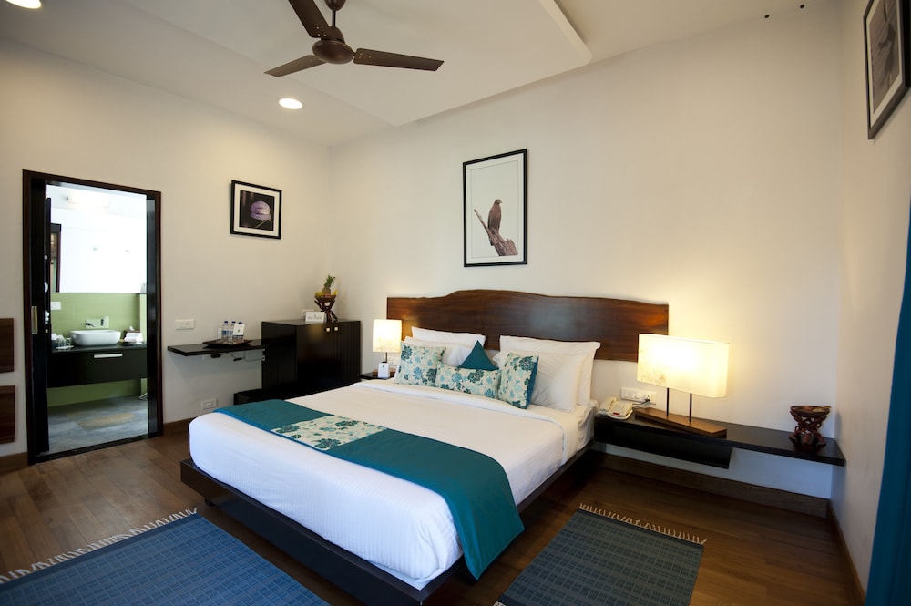 Niraamaya Retreats Cardamum Club 9/36