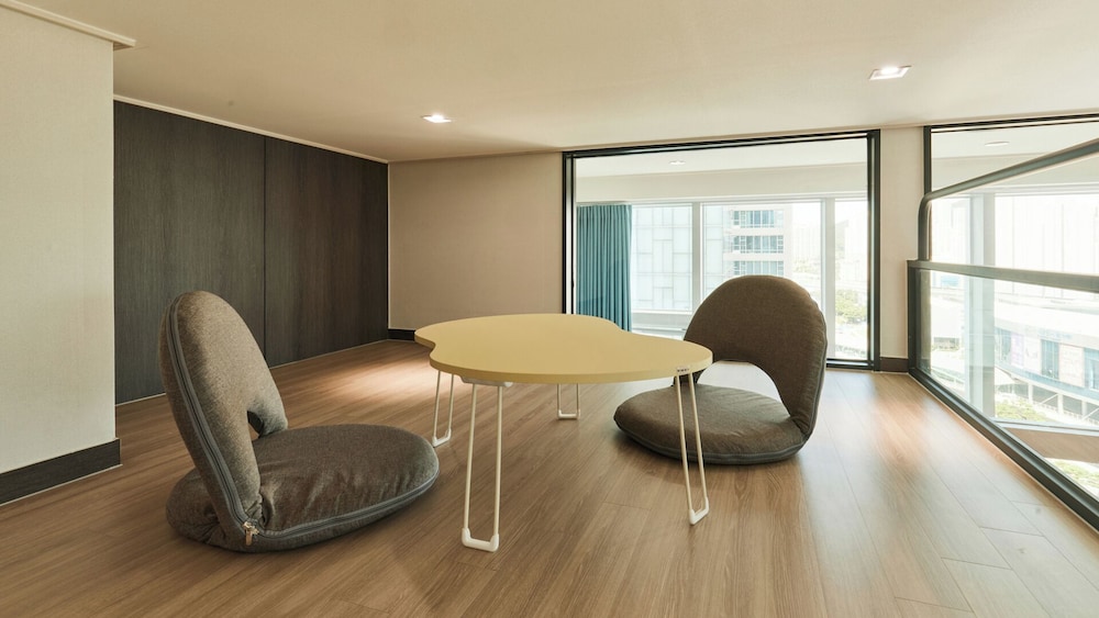 Travelodge Suites Busan Centum 37/68