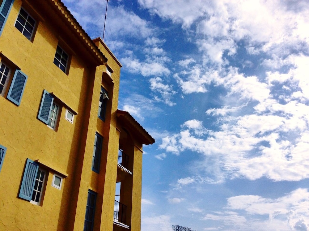 DE PASTEL HOTEL 8/48