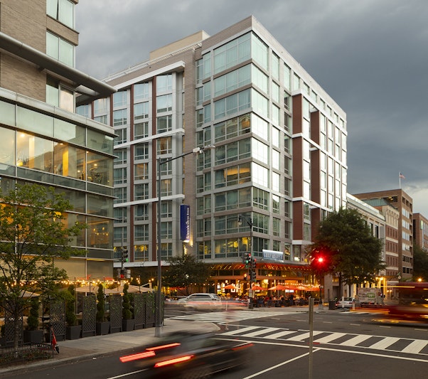 Hilton Garden Inn Washington DC Georgetown Area 22/23