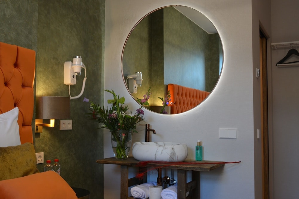 If boutique hotel 34/55