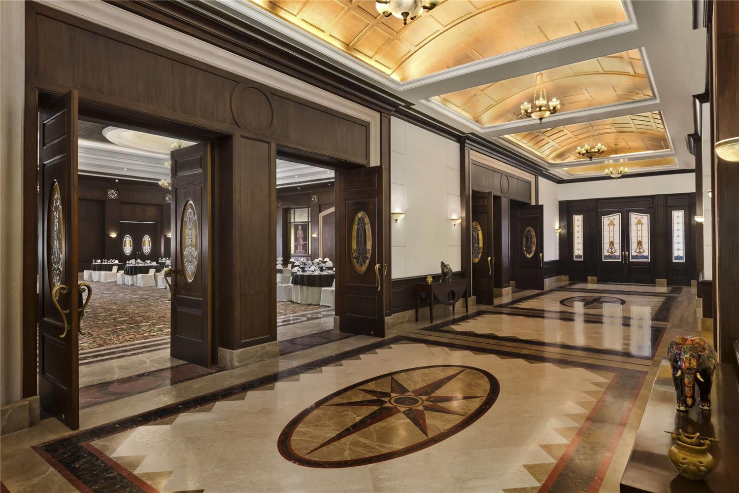 Ramada Plaza by Wyndham JHV Varanasi 6/23