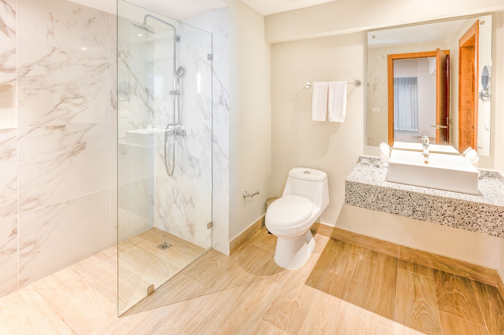 Coral Costa Caribe Beach Resort - All Inclusive 101/101