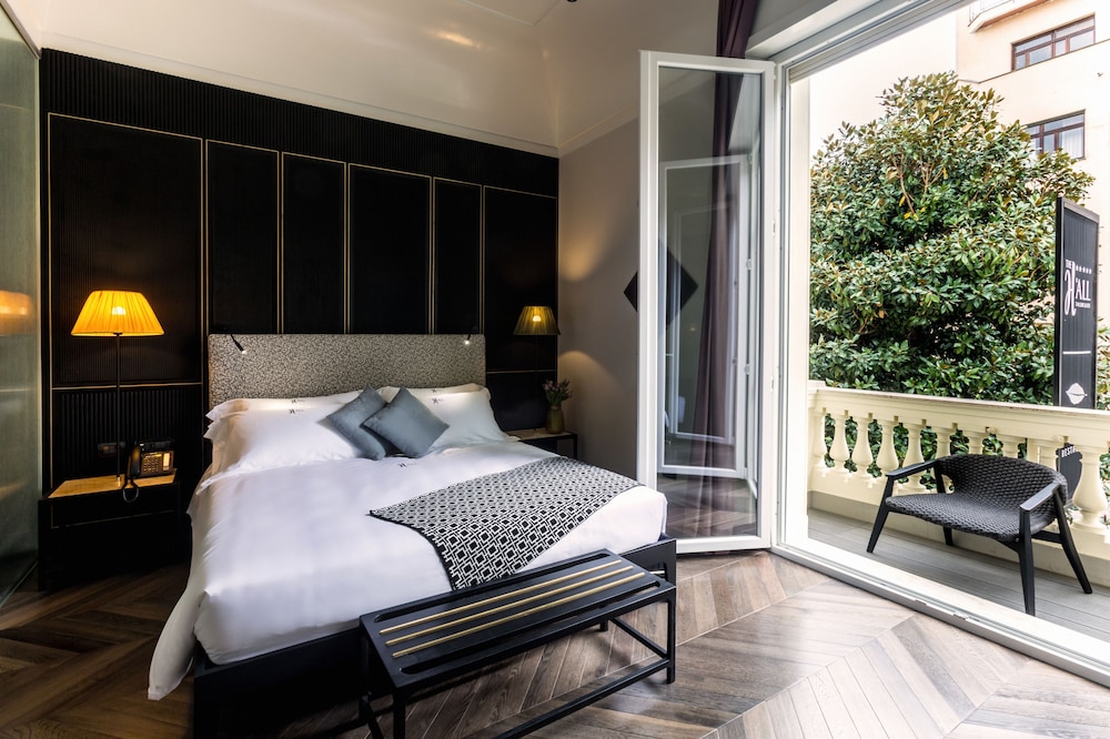 THE H'ALL TAILOR SUITE ROMA 29/65