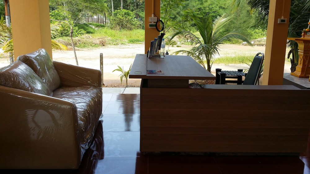 Khaolak Summer House Resort 2 3/67
