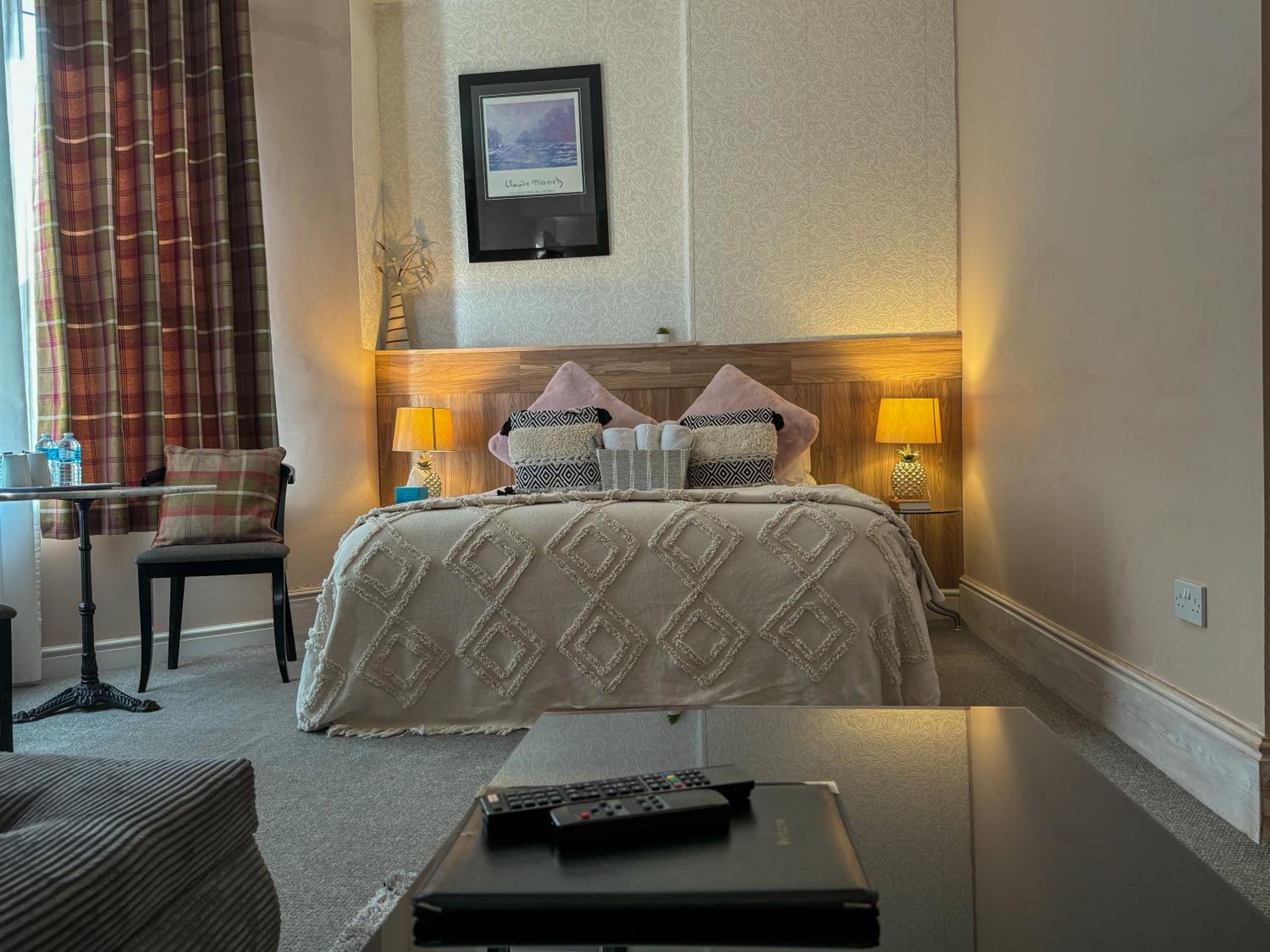 Deluxe, Double Bed, Side Sea View، My Guesthouse Blackpool 5/10